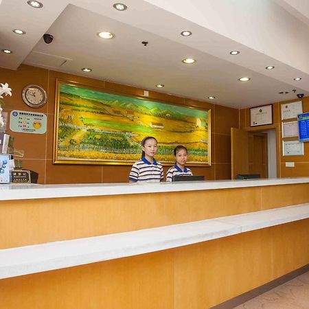 7天连锁酒店南昌火车站广场北店 外观 照片